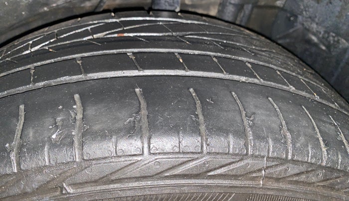 2023 Tata NEXON XZA PLUS PETROL DARK EDITION, Petrol, Automatic, 34,045 km, Left Rear Tyre Tread