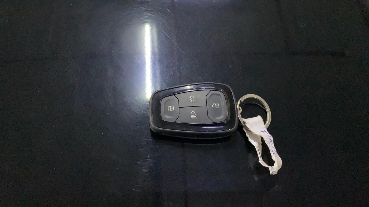 2023 Tata NEXON XZA PLUS PETROL DARK EDITION, Petrol, Automatic, 34,045 km, Key Close Up