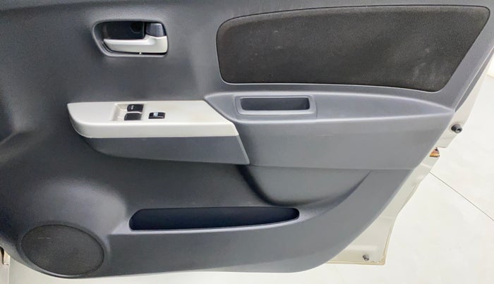 2010 Maruti Wagon R 1.0 LXI, Petrol, Manual, 20,279 km, Driver Side Door Panels Control