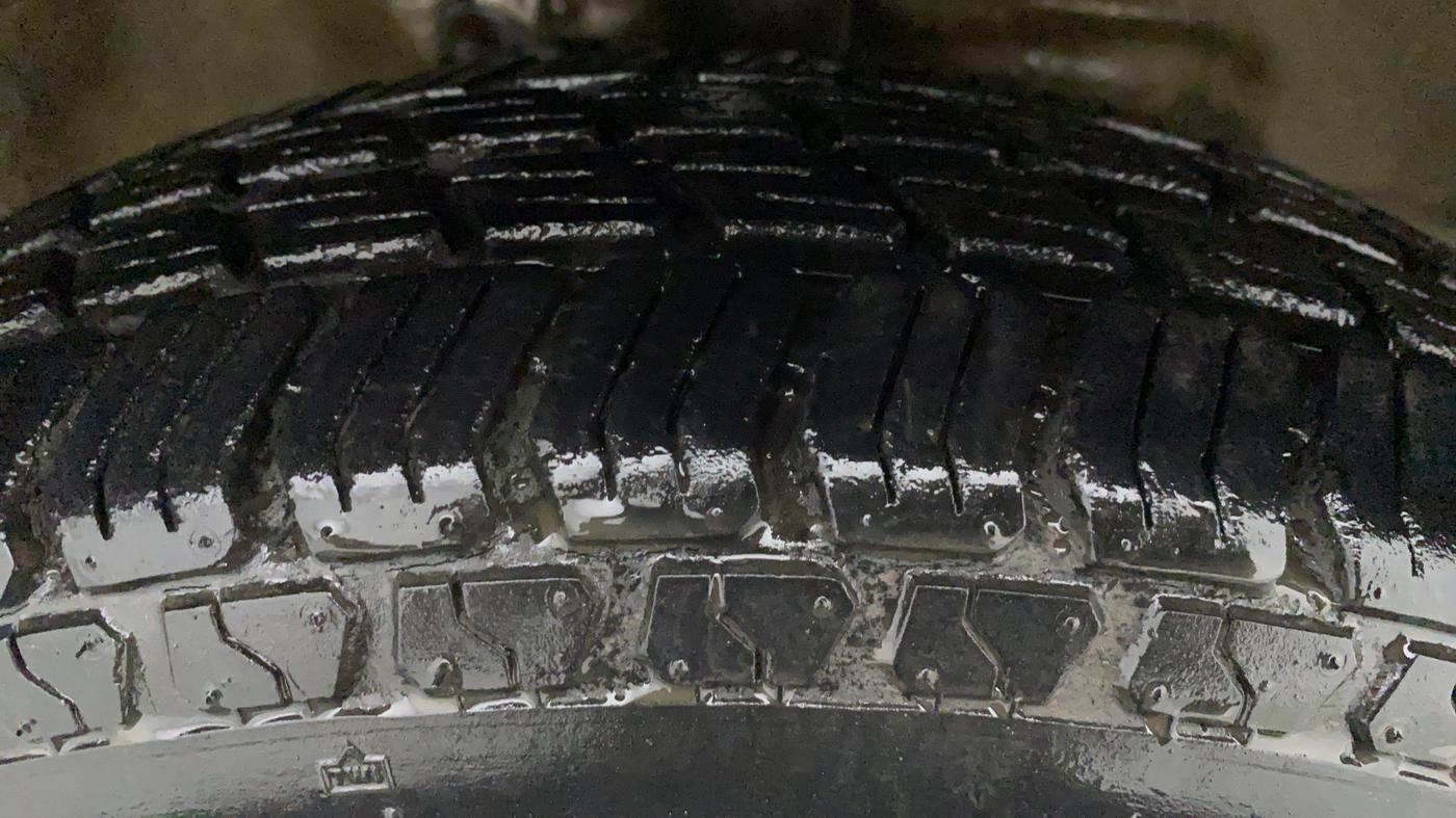 2010 Maruti Wagon R 1.0 LXI, Petrol, Manual, 20,279 km, Right Front Tyre Tread