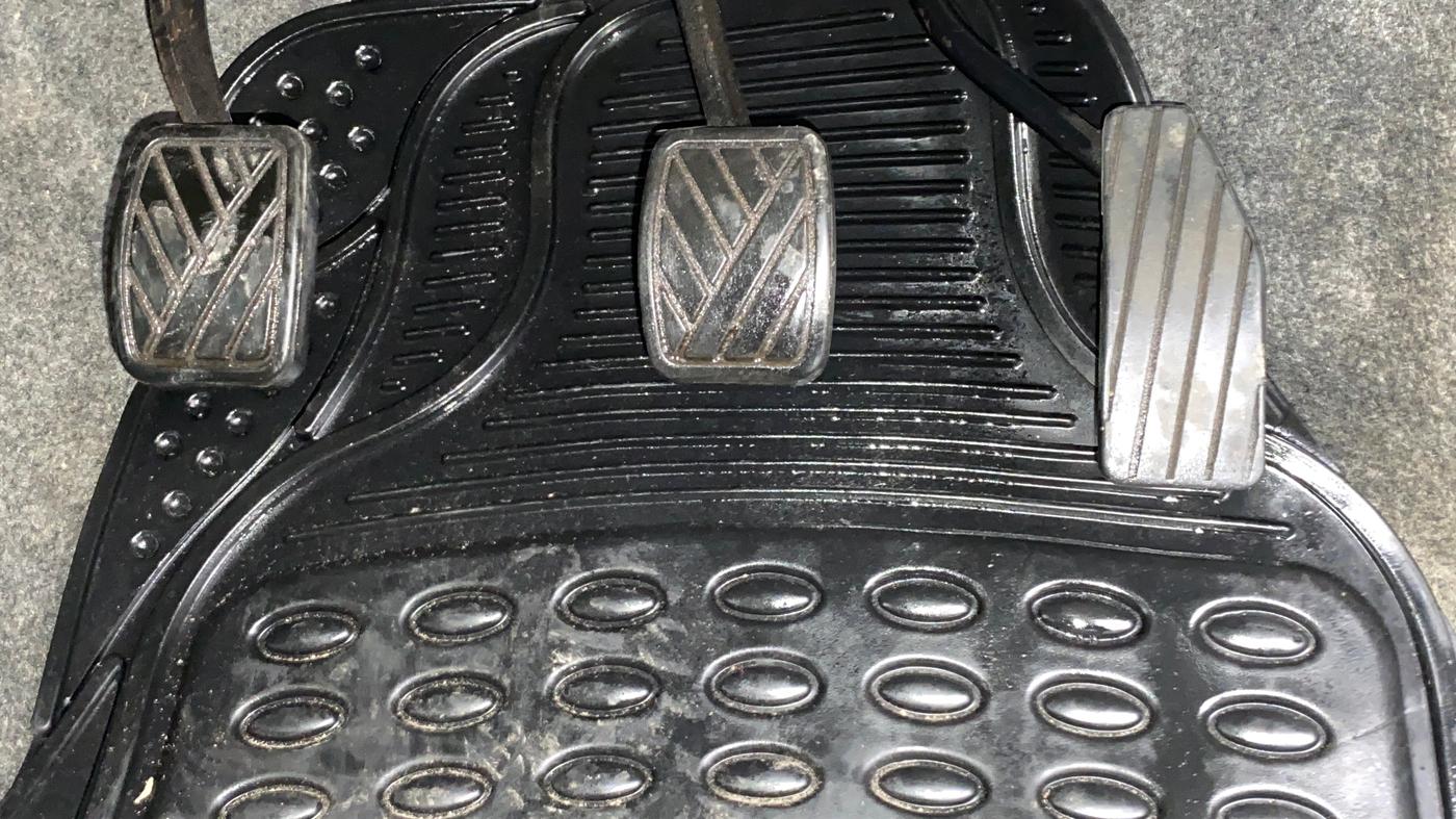2010 Maruti Wagon R 1.0 LXI, Petrol, Manual, 20,279 km, Pedals