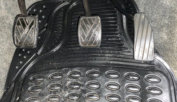 2010 Maruti Wagon R 1.0 LXI, Petrol, Manual, 20,279 km, Pedals