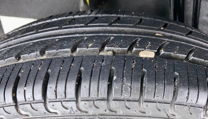 2019 Renault Kwid RXL, Petrol, Manual, 16,647 km, Right Rear Tyre Tread