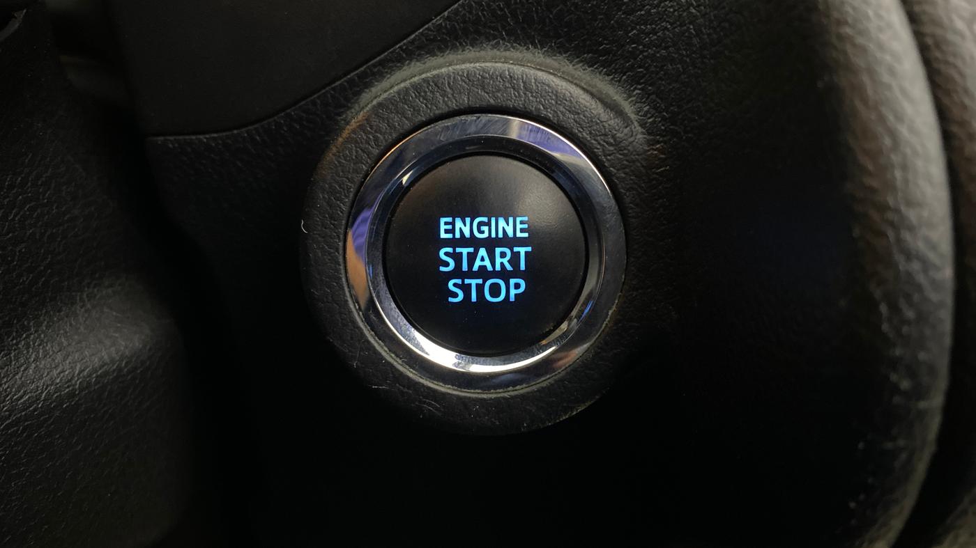 2018 Toyota Innova Crysta 2.8 ZX AT 7 STR, Diesel, Automatic, 1,08,973 km, Keyless Start/ Stop Button