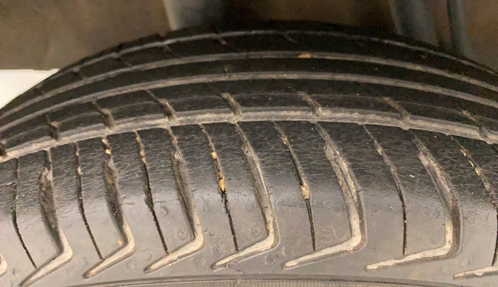 2019 Renault Kwid RXL, Petrol, Manual, 34,962 km, Right Rear Tyre Tread