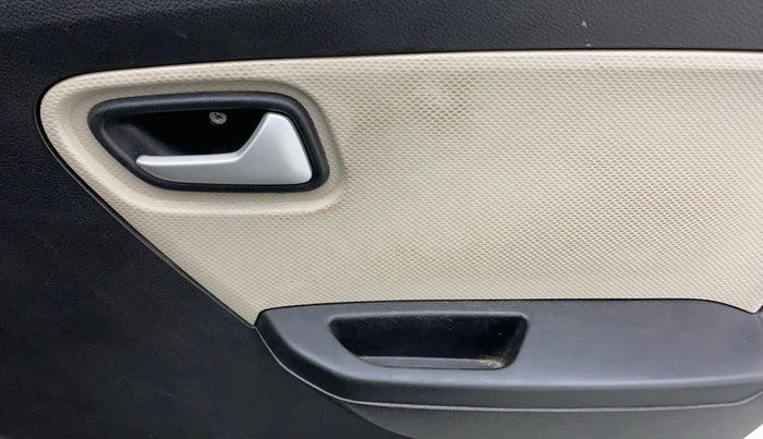 2022 Maruti Alto VXI, Petrol, Manual, 19,886 km, Driver Side Door Panels Control