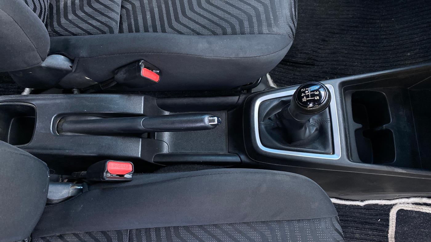 2021 Maruti Swift VXI, Petrol, Manual, 57,932 km, Gear Lever
