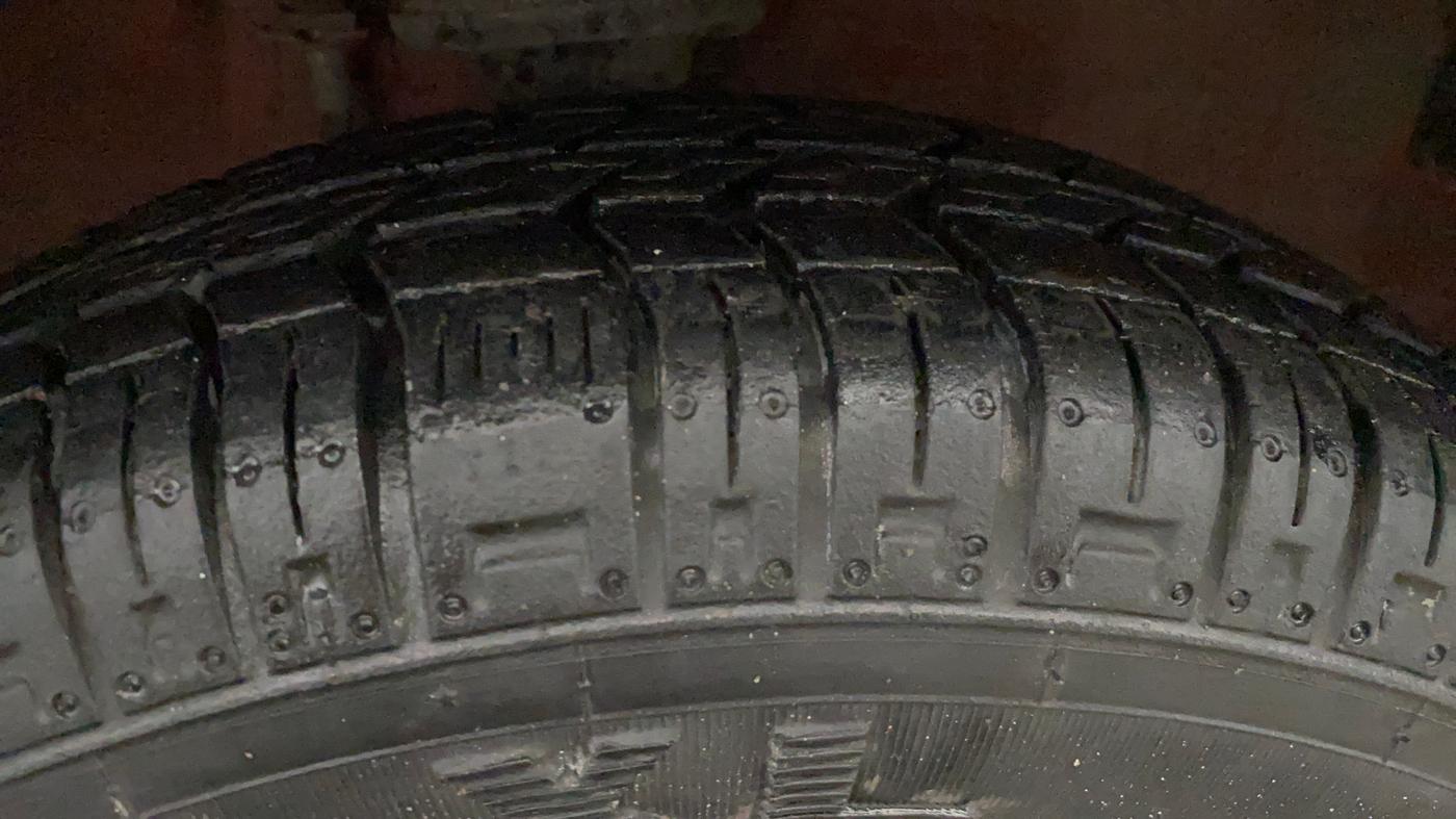 2015 Maruti Alto 800 LXI, Petrol, Manual, 5,825 km, Right Front Tyre Tread