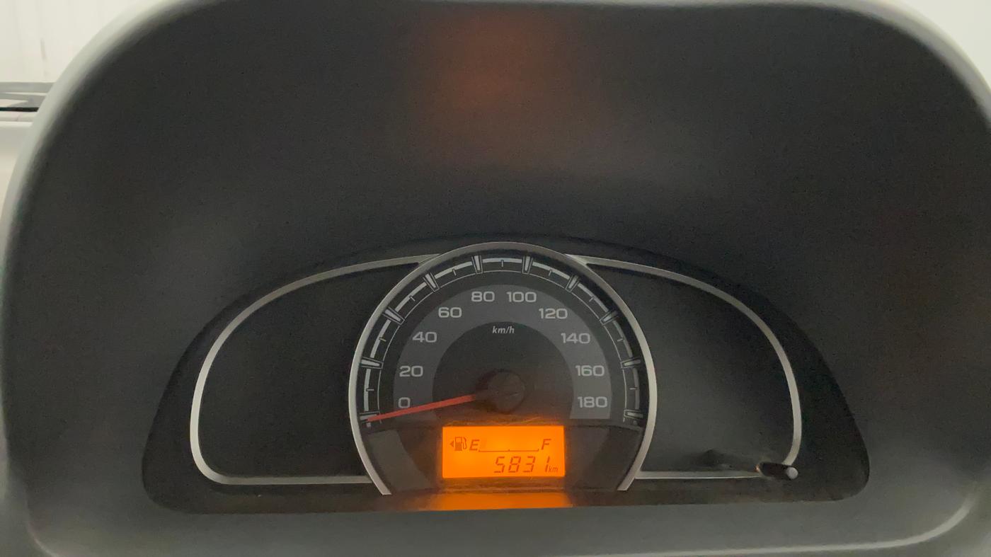 2015 Maruti Alto 800 LXI, Petrol, Manual, 5,825 km, Odometer Image