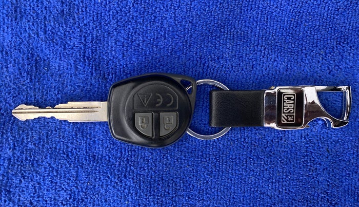 2020 Maruti Ciaz DELTA 1.5 SHVS MT PETROL, Petrol, Manual, 24,385 km, Key Close Up