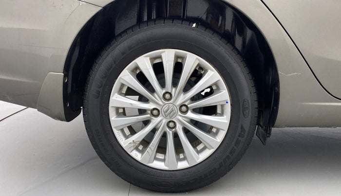 2020 Maruti Ciaz DELTA 1.5 SHVS MT PETROL, Petrol, Manual, 24,385 km, Right Rear Wheel