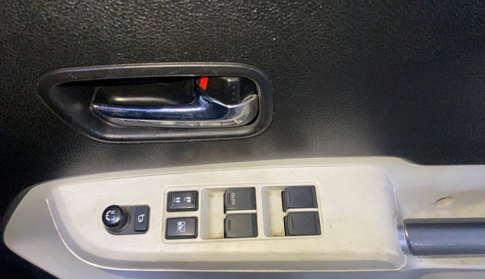 2022 Maruti IGNIS ZETA 1.2, Petrol, Manual, 28,437 km, Driver Side Door Panels Control