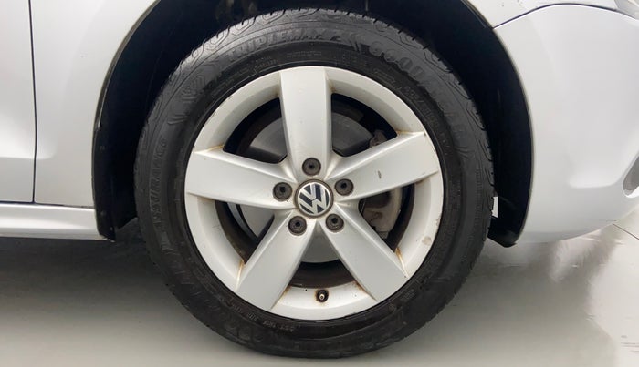 2012 Volkswagen Jetta COMFORTLINE TDI, Diesel, Manual, 95,395 km, Right Front Wheel