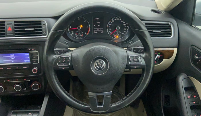 2012 Volkswagen Jetta COMFORTLINE TDI, Diesel, Manual, 95,395 km, Steering Wheel Close Up