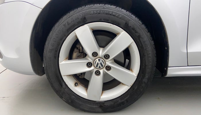 2012 Volkswagen Jetta COMFORTLINE TDI, Diesel, Manual, 95,395 km, Left Front Wheel