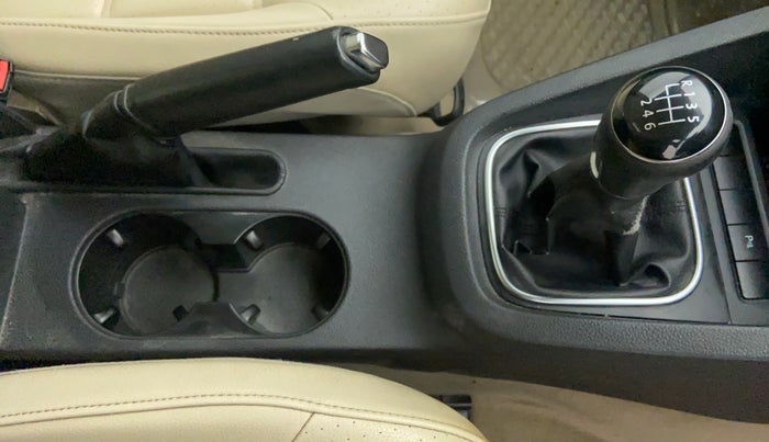 2012 Volkswagen Jetta COMFORTLINE TDI, Diesel, Manual, 95,395 km, Gear Lever