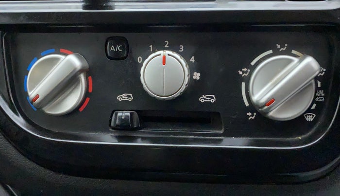 2018 Datsun Redi Go S 1.0 AMT, Petrol, Automatic, 38,316 km, Dashboard - Air Re-circulation knob is not working