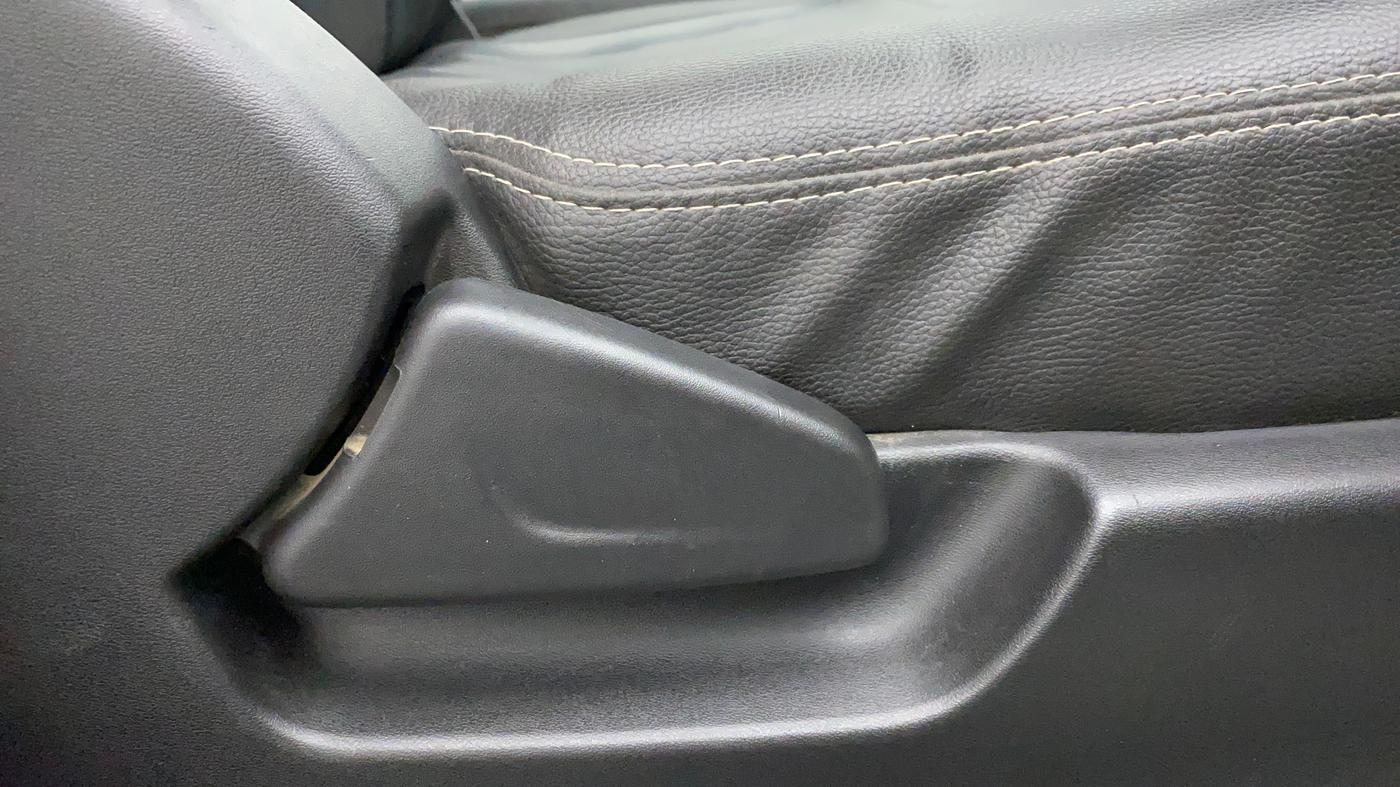 2018 Datsun Redi Go S 1.0 AMT, Petrol, Automatic, 38,316 km, Driver Side Adjustment Panel