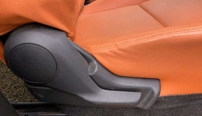 2019 Maruti IGNIS DELTA 1.2, Petrol, Manual, 27,641 km, Driver Side Adjustment Panel