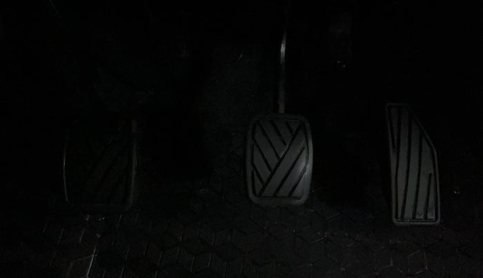 2021 Maruti Swift LXI, Petrol, Manual, 34,003 km, Pedals