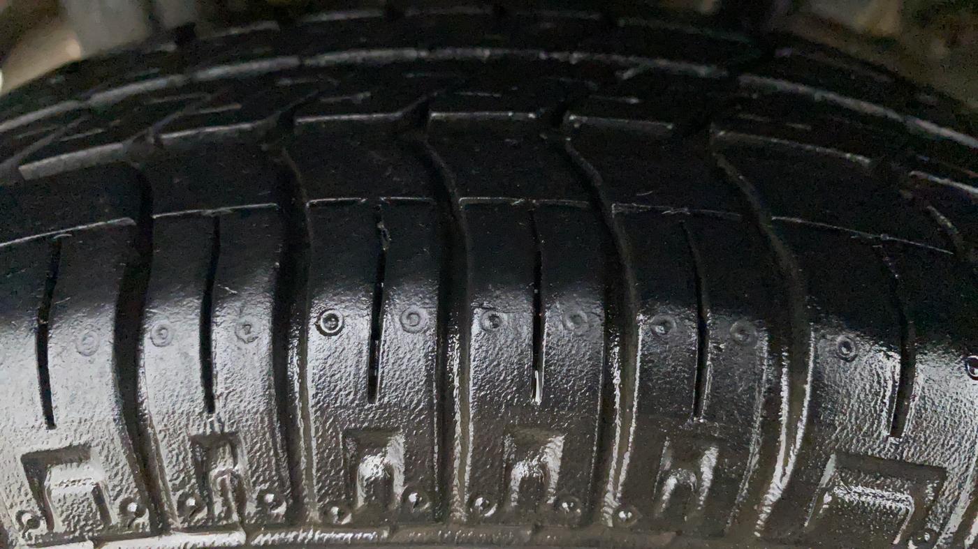 2017 Maruti Alto 800 LXI, Petrol, Manual, 33,201 km, Right Rear Tyre Tread