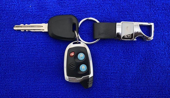 2017 Maruti Alto 800 LXI, Petrol, Manual, 33,201 km, Key Close Up