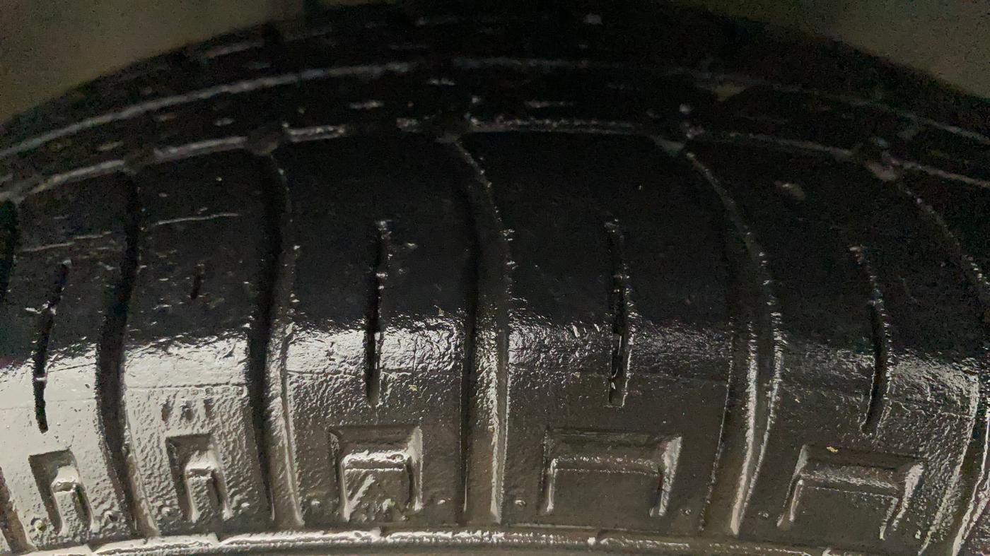2017 Maruti Alto 800 LXI, Petrol, Manual, 33,201 km, Right Front Tyre Tread