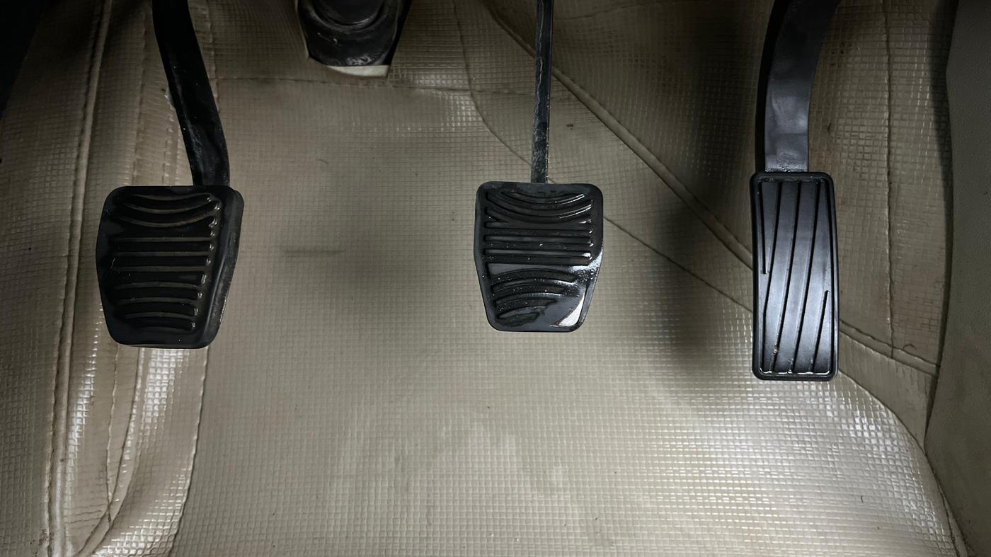 2018 Mahindra MARAZZO M8 7 STR, Diesel, Manual, 88,846 km, Pedals