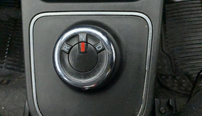 2020 Renault Kwid RXT 1.0 AMT (O), Petrol, Automatic, 31,238 km, Gear Lever