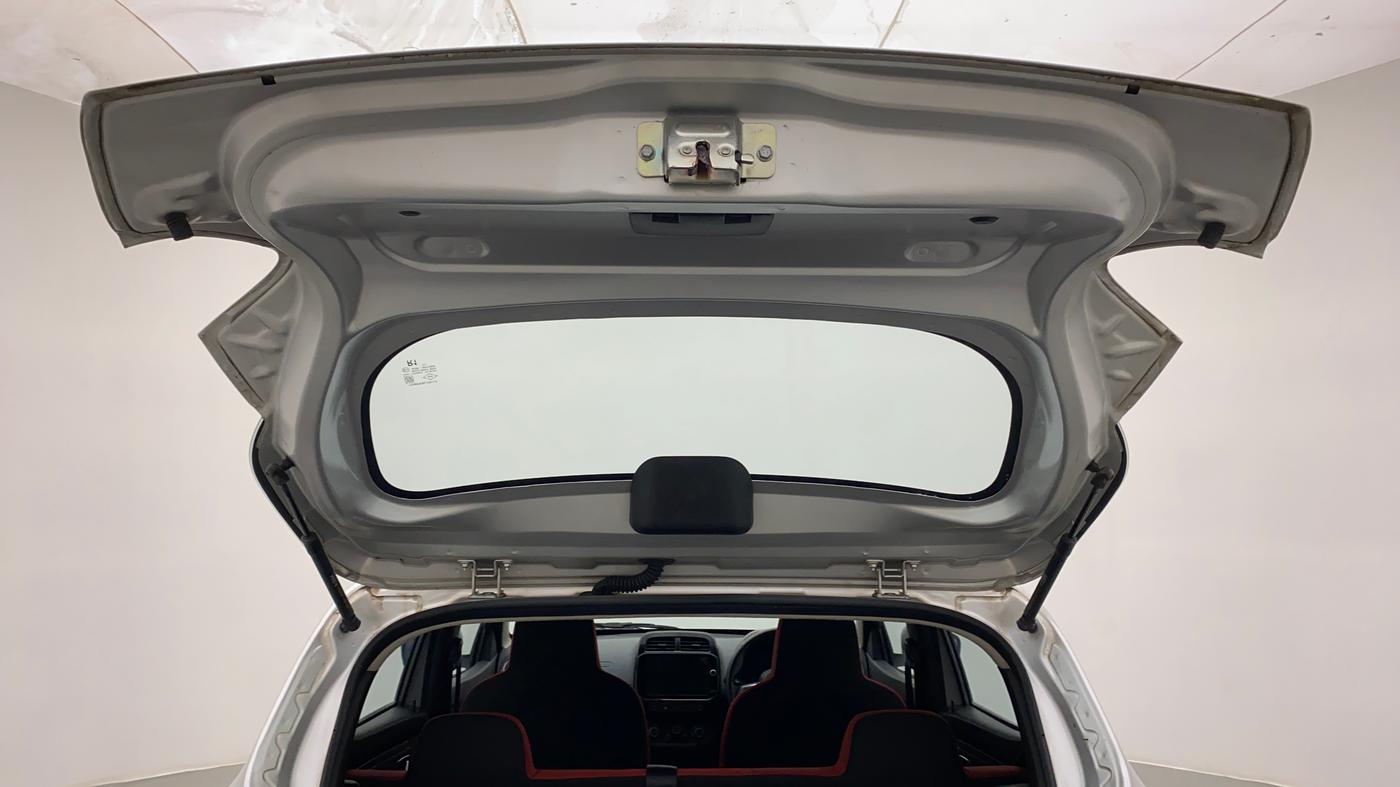 2020 Renault Kwid RXT 1.0 AMT (O), Petrol, Automatic, 31,238 km, Boot Door Open
