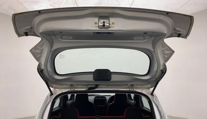 2020 Renault Kwid RXT 1.0 AMT (O), Petrol, Automatic, 31,238 km, Boot Door Open