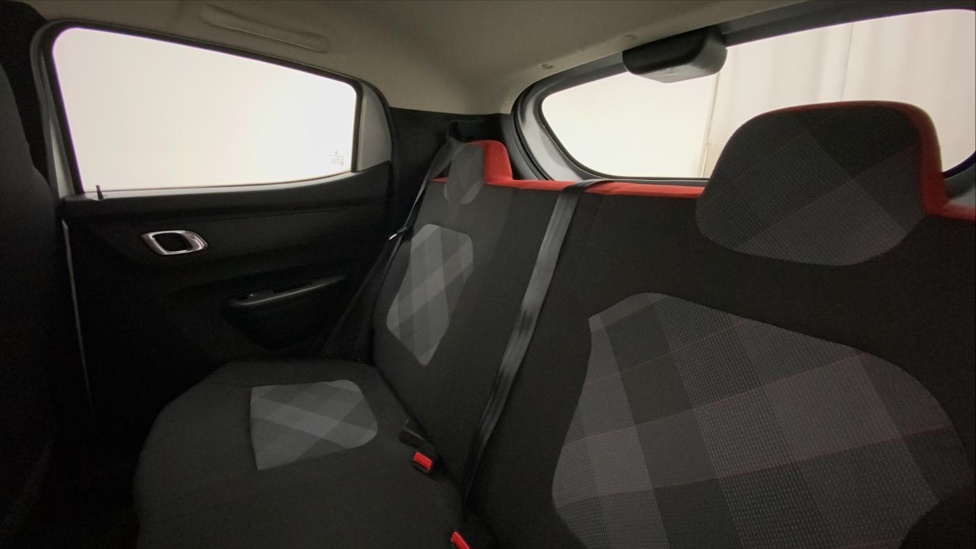 2020 Renault Kwid RXT 1.0 AMT (O), Petrol, Automatic, 31,238 km, Right Side Rear Door Cabin