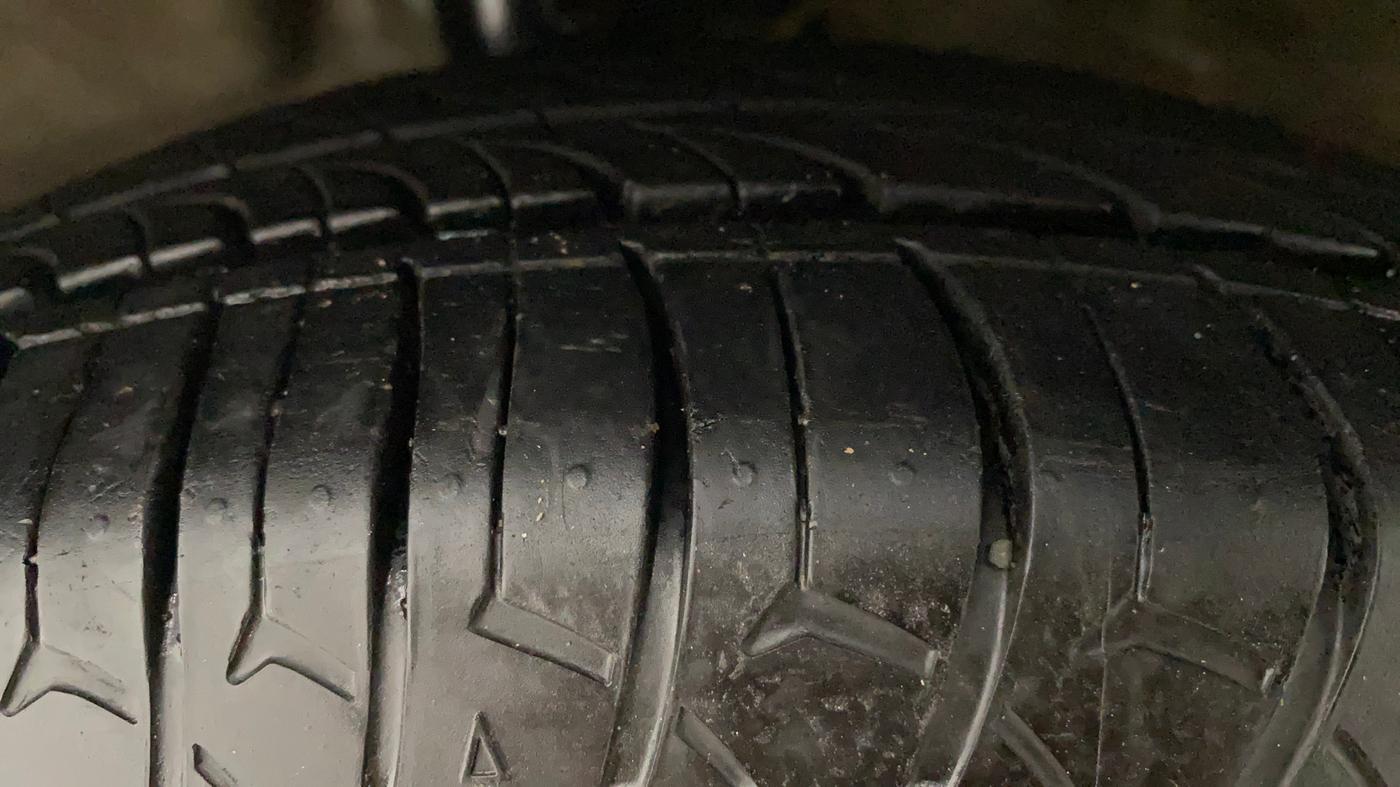 2020 Maruti Celerio VXI CNG, CNG, Manual, 72,995 km, Left Front Tyre Tread