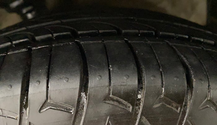 2020 Maruti Celerio VXI CNG, CNG, Manual, 72,995 km, Right Front Tyre Tread