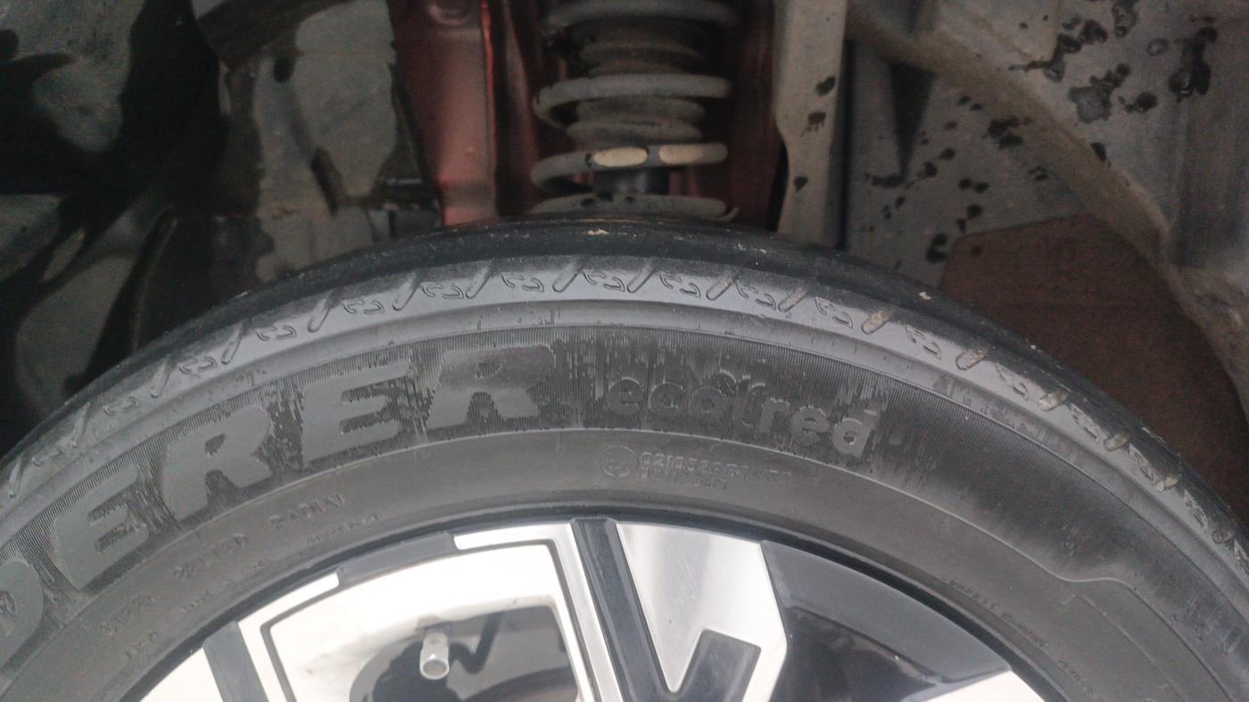 2022 Renault Kiger RXZ TURBO MT, Petrol, Manual, 56,752 km, Left Front Tyre Tread