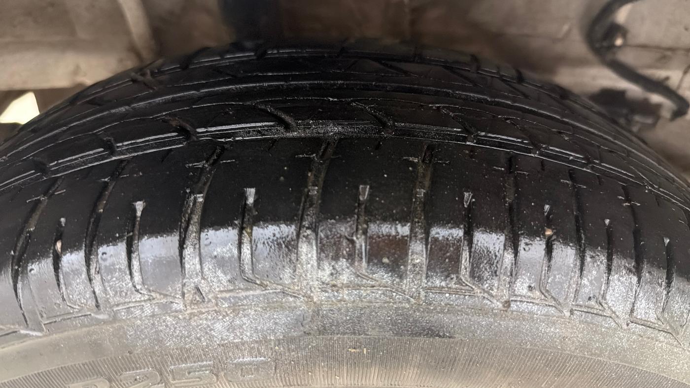 2022 Tata Tiago XZ PLUS CNG, CNG, Manual, 31,190 km, Right Rear Tyre Tread