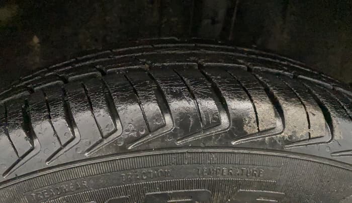 2017 Renault Kwid RXT 0.8, Petrol, Manual, 59,746 km, Left Rear Tyre Tread