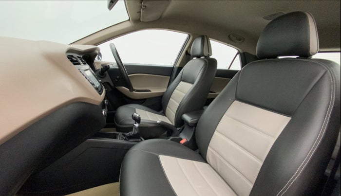 2017 Hyundai Elite i20 ASTA 1.2 (O), Petrol, Manual, 87,424 km, Right Side Front Door Cabin