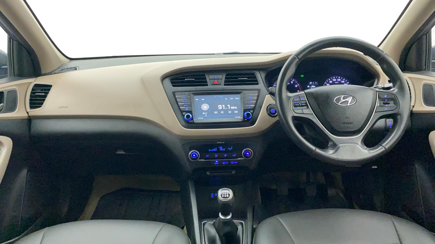 2017 Hyundai Elite i20 ASTA 1.2 (O), Petrol, Manual, 87,424 km, Dashboard