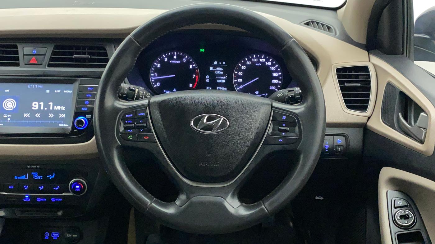 2017 Hyundai Elite i20 ASTA 1.2 (O), Petrol, Manual, 87,424 km, Steering Wheel Close Up