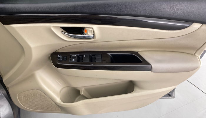 2016 Maruti Ciaz ZDI+ SHVS, Diesel, Manual, 82,391 km, Driver Side Door Panels Control