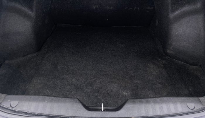 2016 Maruti Ciaz ZDI+ SHVS, Diesel, Manual, 82,391 km, Boot Inside