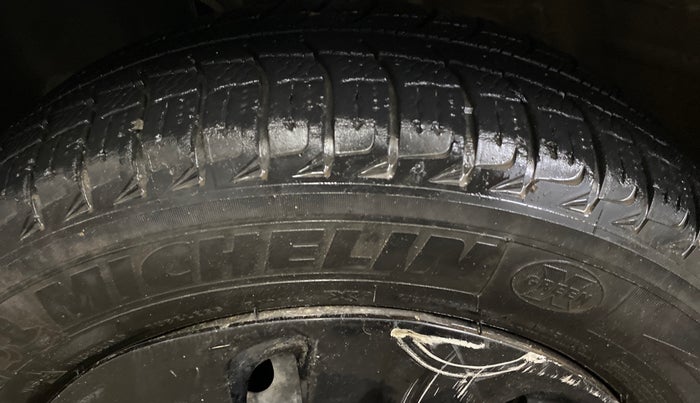 2021 Maruti New Wagon-R LXI CNG 1.0, CNG, Manual, 63,135 km, Left Front Tyre Tread