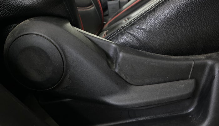 2021 Maruti New Wagon-R LXI CNG 1.0, CNG, Manual, 63,135 km, Driver Side Adjustment Panel