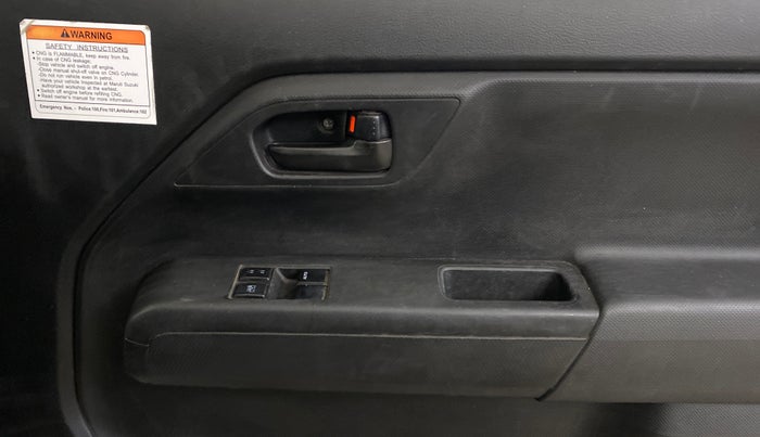 2021 Maruti New Wagon-R LXI CNG 1.0, CNG, Manual, 63,135 km, Driver Side Door Panels Control