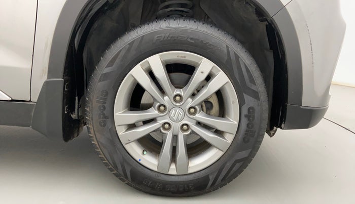 2016 Maruti Vitara Brezza ZDI, Diesel, Manual, 1,01,092 km, Right Front Wheel