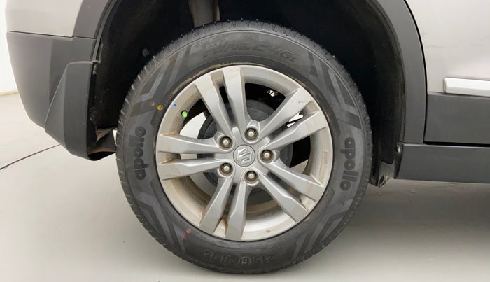 2016 Maruti Vitara Brezza ZDI, Diesel, Manual, 1,01,092 km, Right Rear Wheel