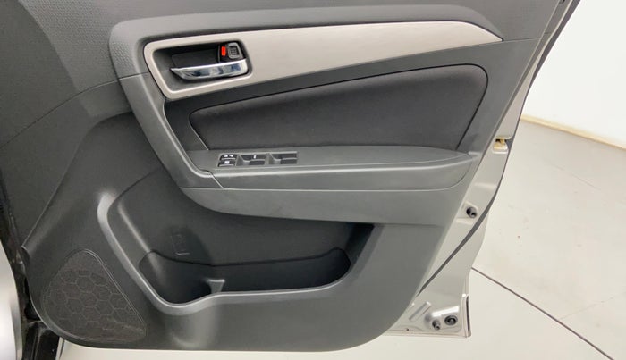 2016 Maruti Vitara Brezza ZDI, Diesel, Manual, 1,01,092 km, Driver Side Door Panels Control