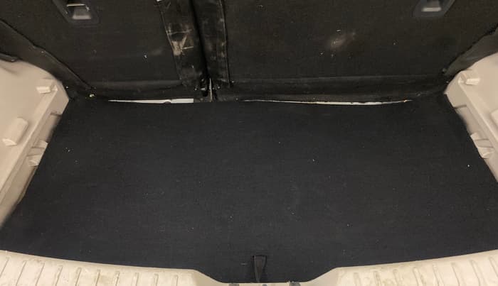 2021 Mahindra XUV300 W6 1.2 PETROL AMT, Petrol, Automatic, 78,372 km, Boot Inside