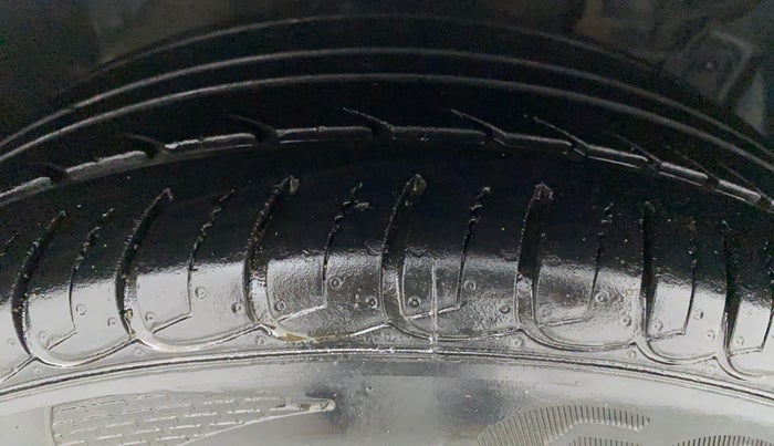 2020 Ford Ecosport TITANIUM + 1.5L PETROL AT, Petrol, Automatic, 39,458 km, Right Front Tyre Tread